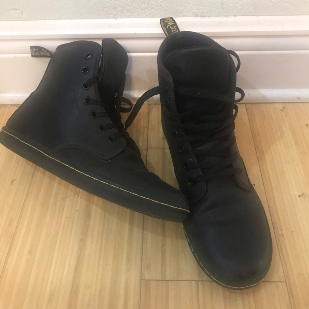 Black doc martin airwalks